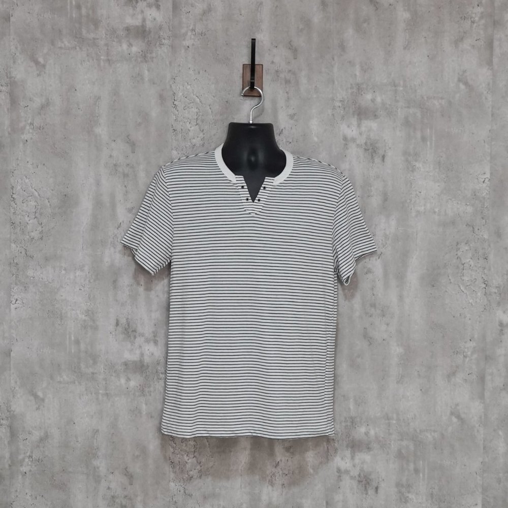 Kenneth Cole Reaction Striped Eyelet Henley T-Shirt, M